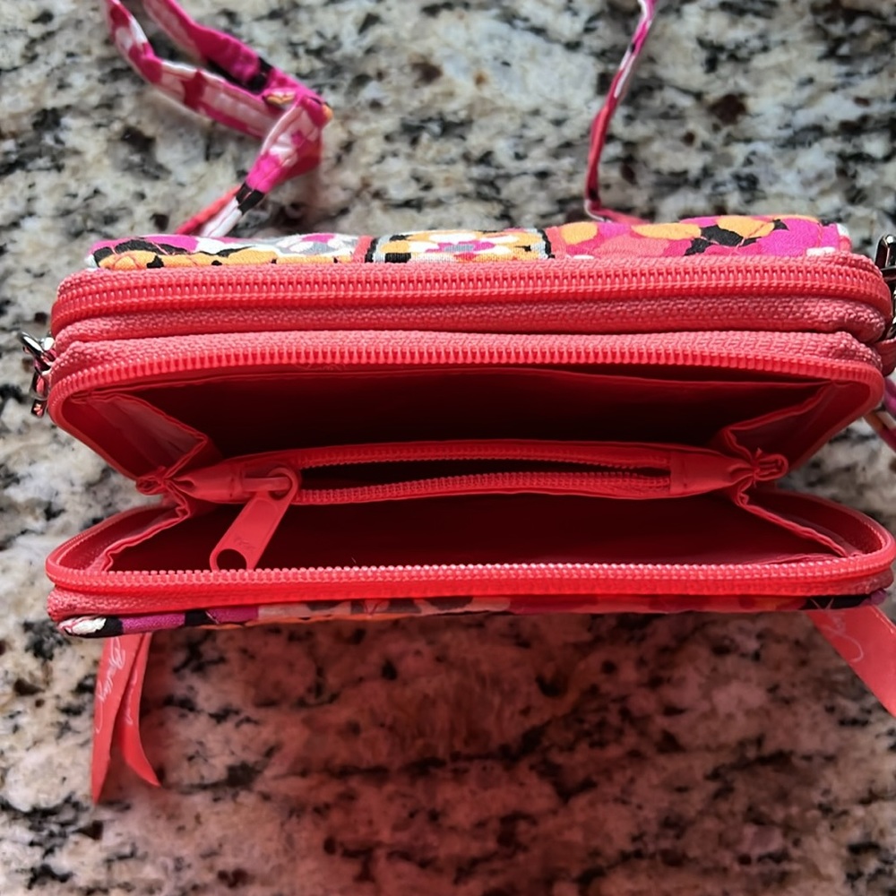 Vera Bradley all in one crossbody purse - Picture 5 of 6